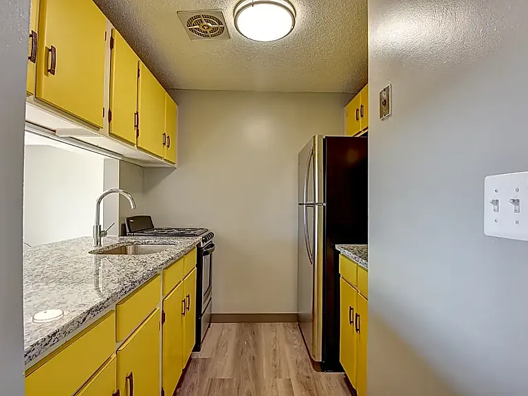263 Kensington Ave #25 — Photo 1