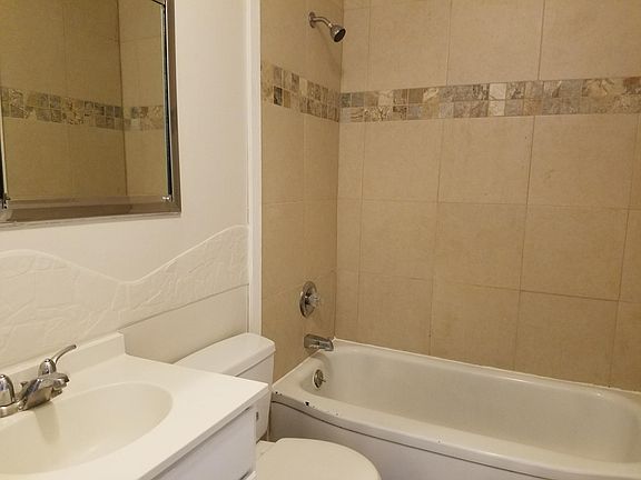 4th image of 1104 1st Ave S