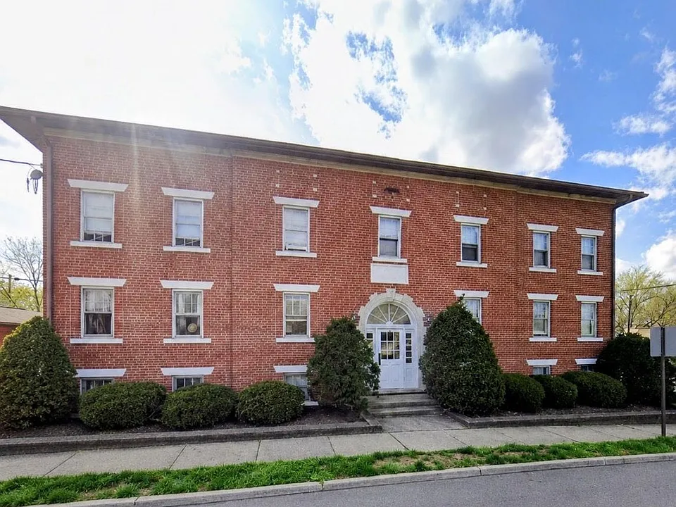 920 Columbia Ave