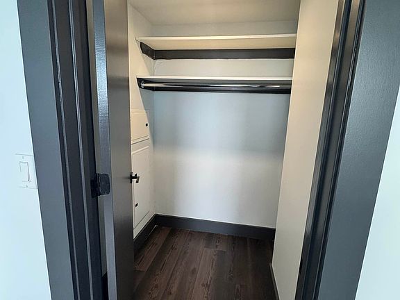 5th image of 870 New York Ave #10