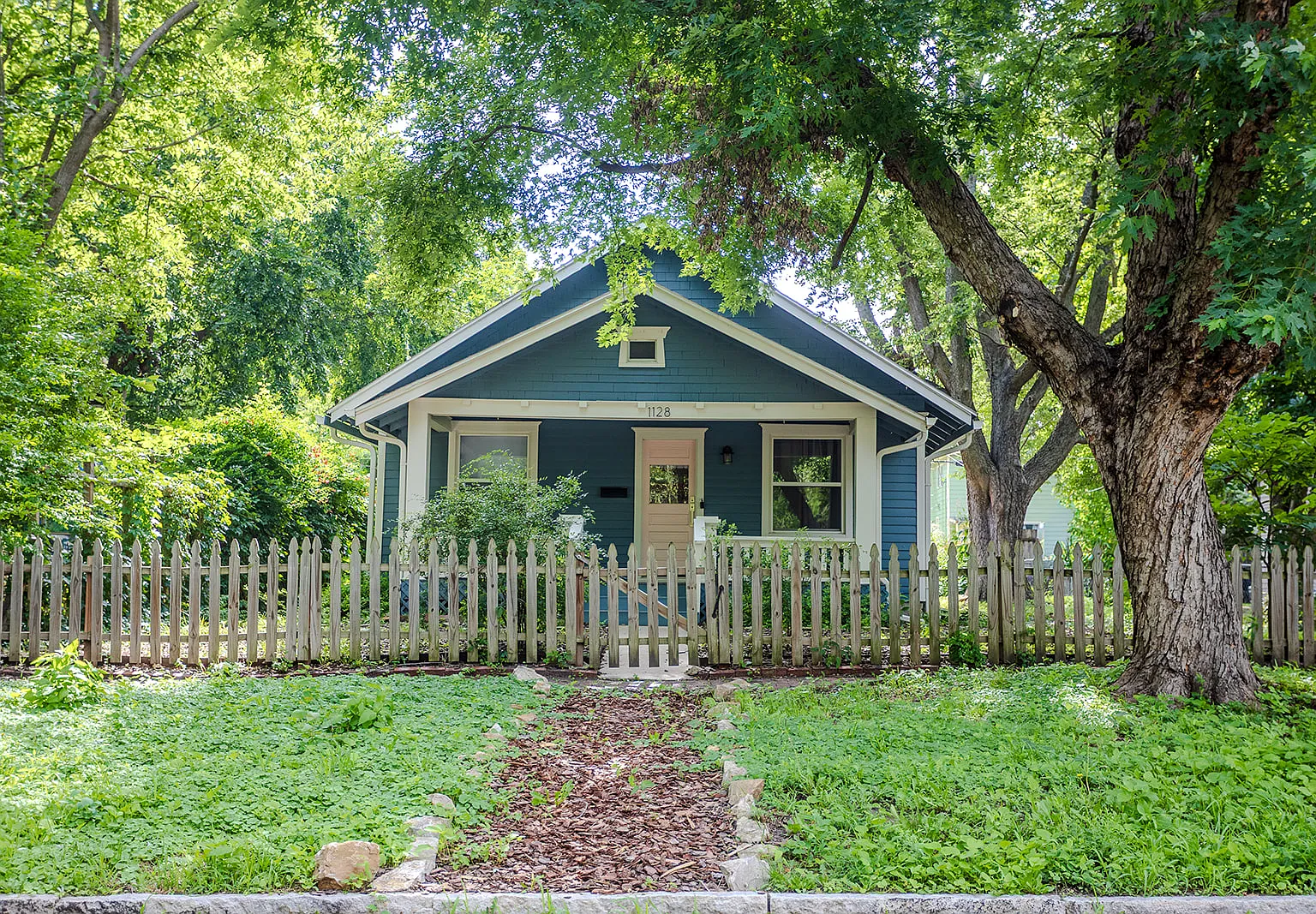 2 bed, $1,995 — Photo 2