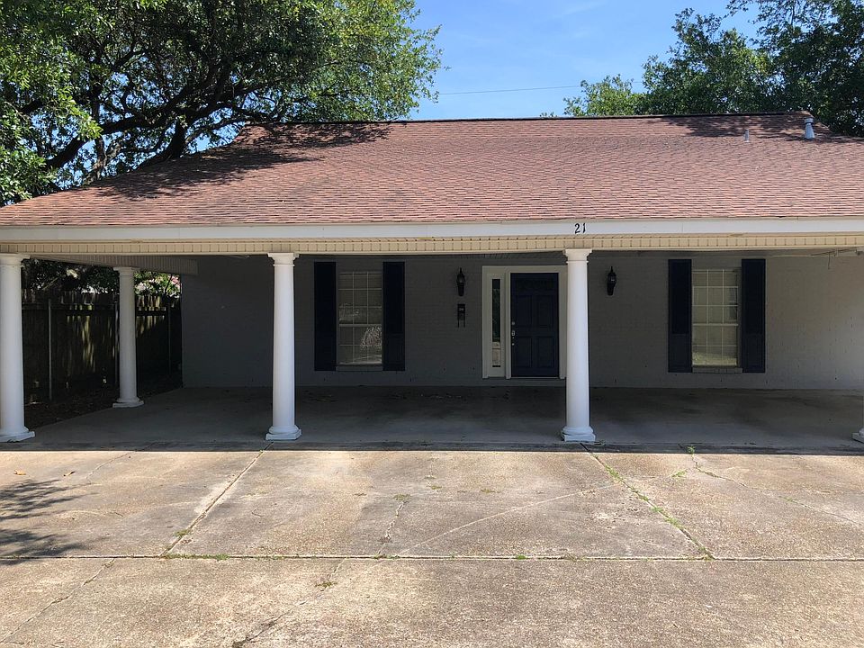 1st image of 21 Willow Dr