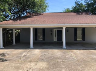 21 Willow Dr, Gretna, LA 70053