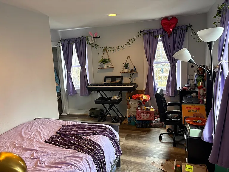 395 Crown St — Photo 9