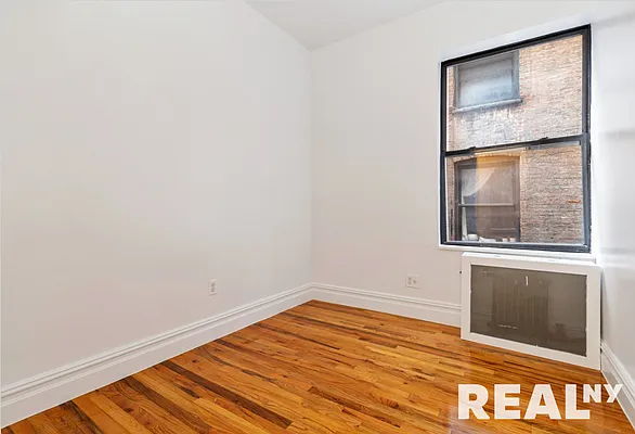 Rented by REAL New York | media 6
