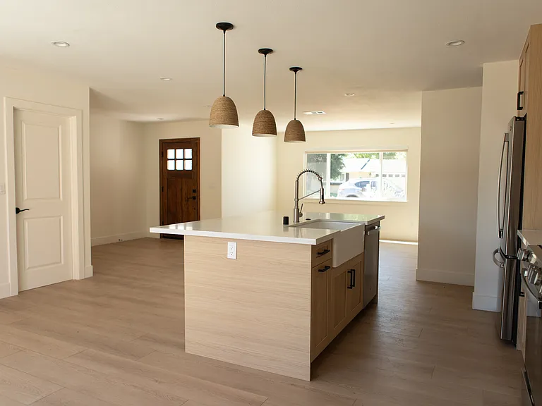 2343 Calle Alucema #A — Photo 5