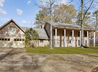 321 Warwick Rd, Clinton, MS 39056