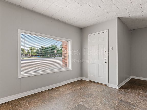 5th image of 801 E Yeagua St APT 2