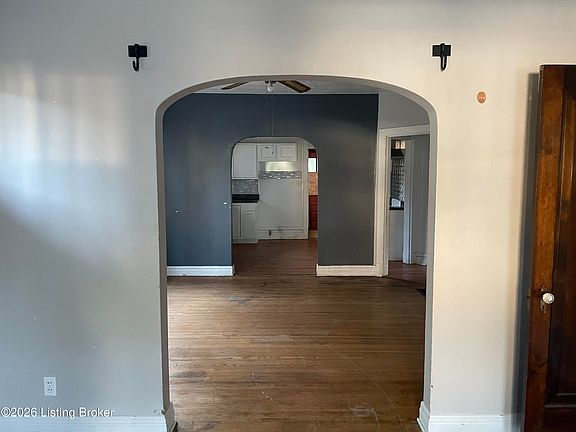 4th image of 114 N 36th St