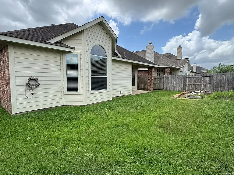 10006 Kendahlwood Ln — Photo 23