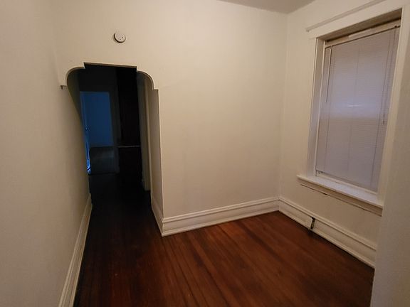 3rd image of 4188 Farlin Ave Unit 1