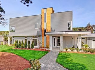 5020 97th Ave SW, Seattle, WA 98136