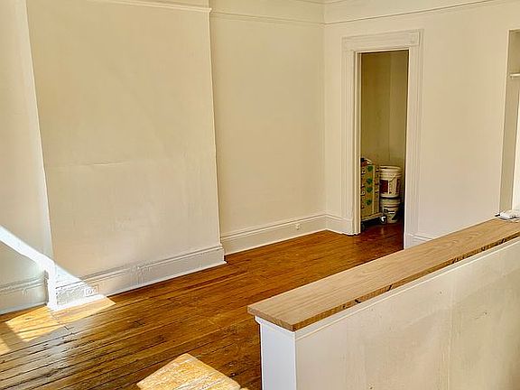 5th image of 538 Lafayette Ave #2