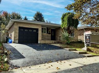 149 Blackwell Dr, Kitchener, ON N2N2R8