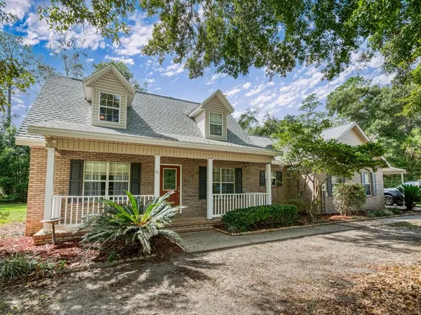 10733 NW Judy Dr, Bristol, FL 32321