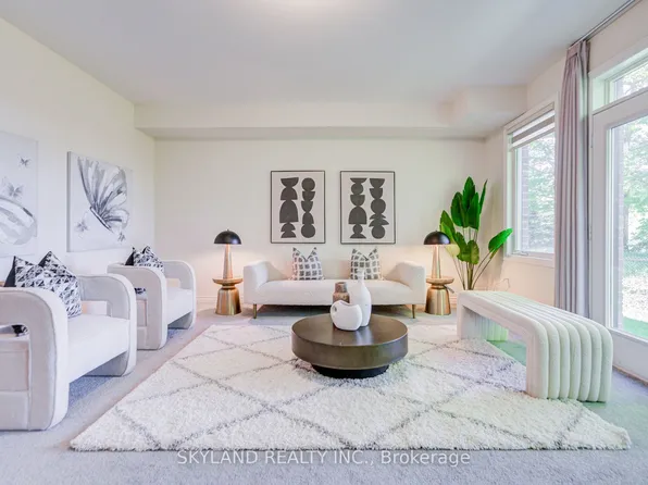 66 Puisaya Dr, Richmond Hill, ON L4E 1L2