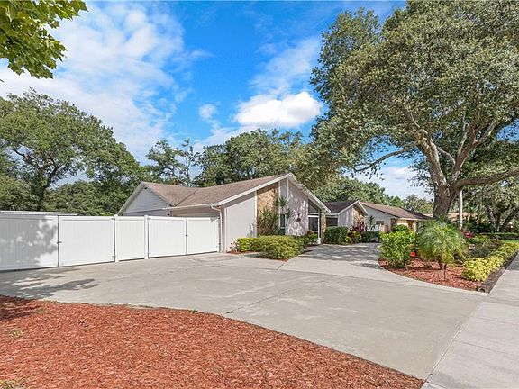 3rd image of 11404 Suncreek Pl