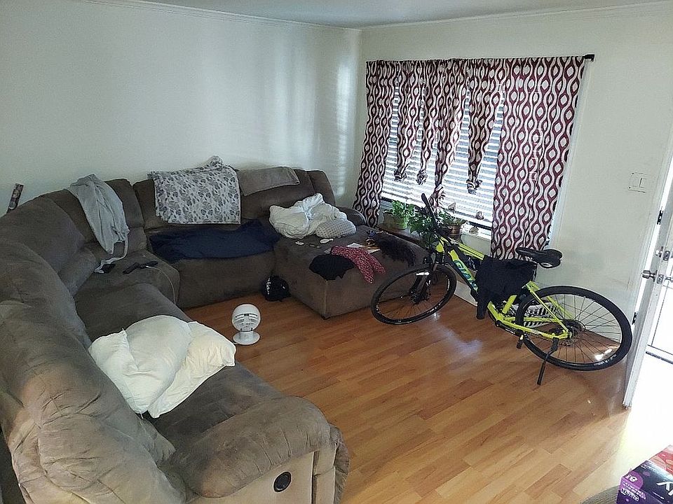 2nd image of 9843 Edes Ave