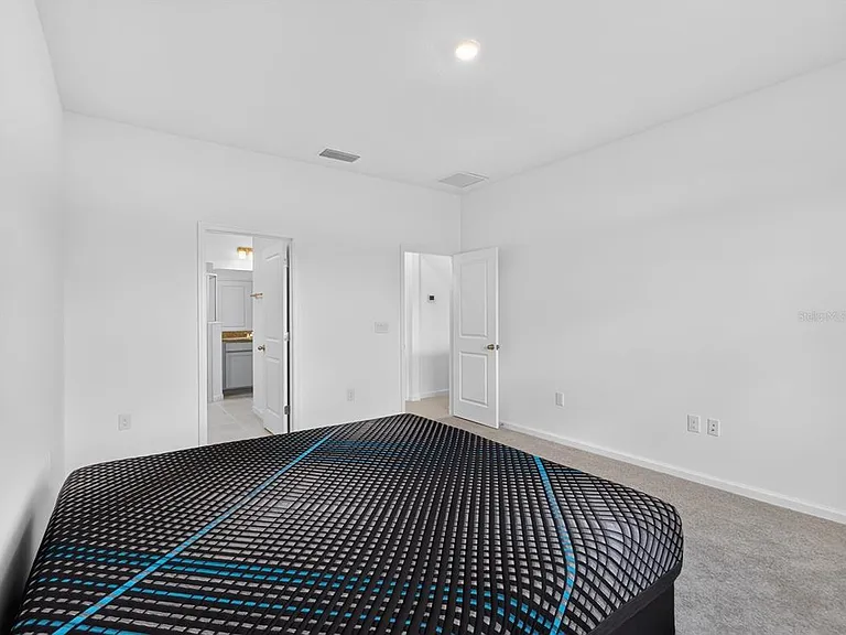 2027 Firethorn Loop — Photo 23