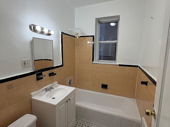 5th image of 356-355 Stuyvesant Ave #104