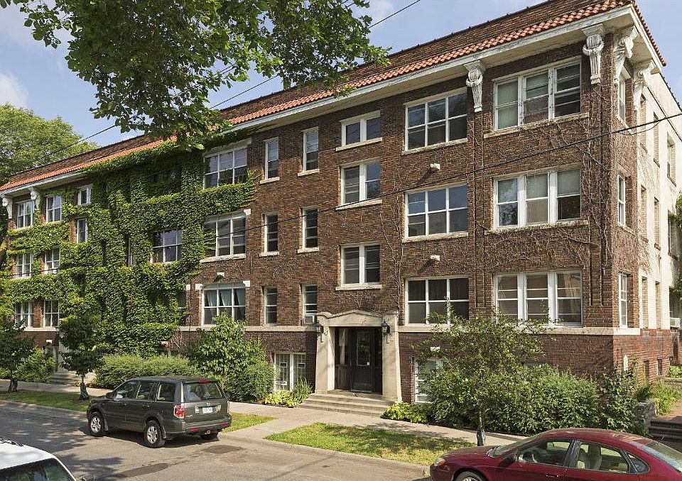 1st image of 1110 25th St W #201