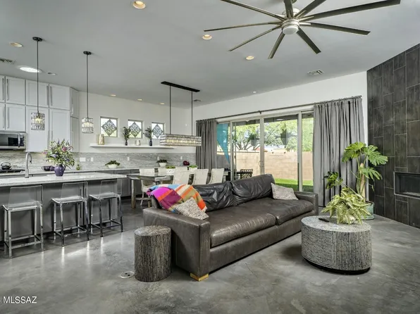 8945 E Lee St, Tucson, AZ 85715