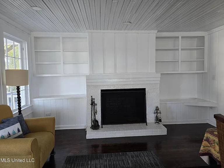 235 Carre Ct — Photo 4
