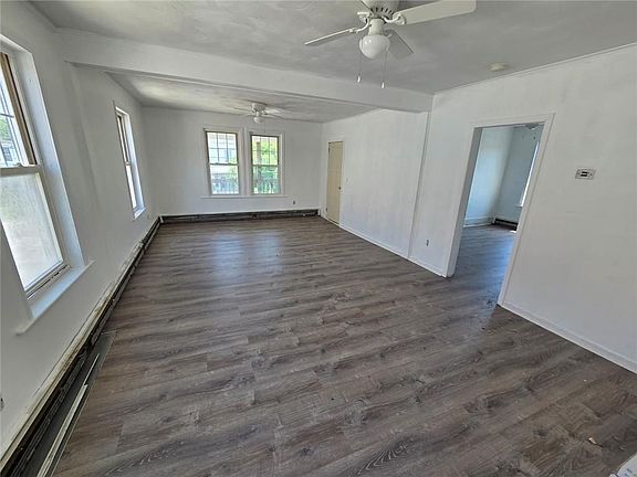 4th image of 471 Providence St