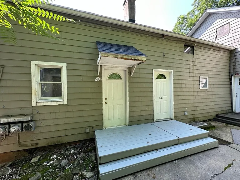 14 W Main St #A — Photo 3