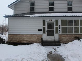 104 Garfield St APT 1, American Falls, ID 83211