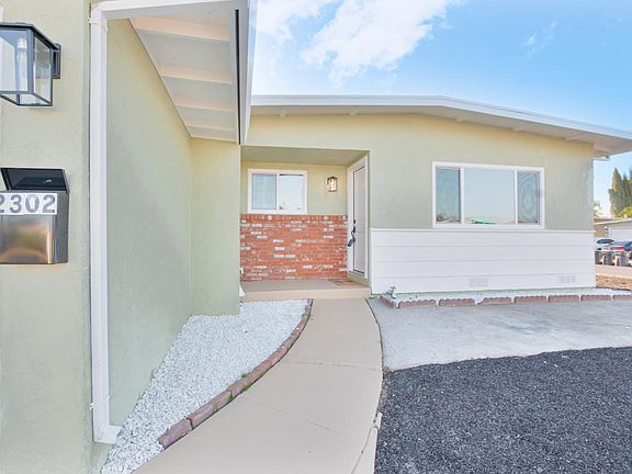 3rd image of 2302 Santa Rosa Drive