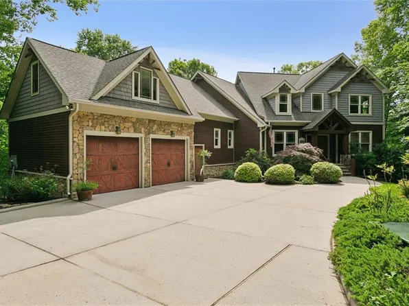 3197 N Riverside Dr, Lanexa, VA 23089