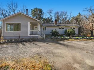 63 Main St, Atkinson, NH 03811