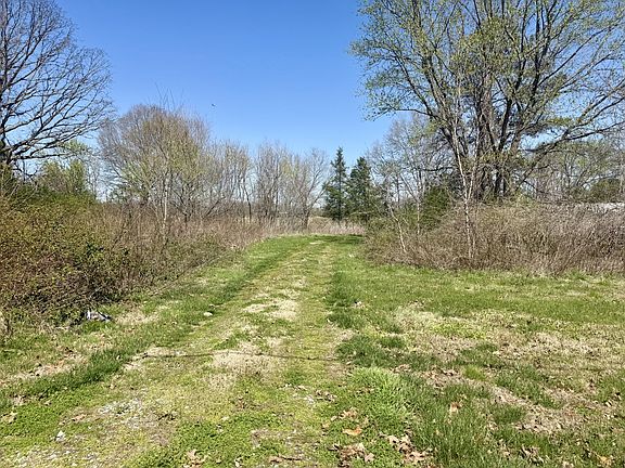 4th image of 150 Carter Rd
