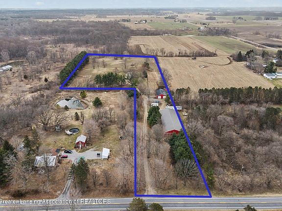 2nd image of 610 Grovenburg Rd