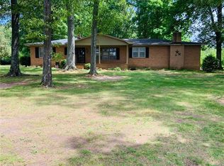 111 W Stewart St, Pelzer, SC 29669