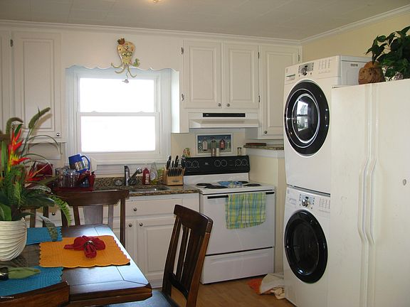 5th image of 201 HENDERSON Boulevard #12 PENTHOUSE