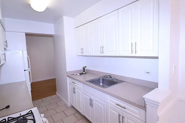 Rented by Kian Realty | media 12