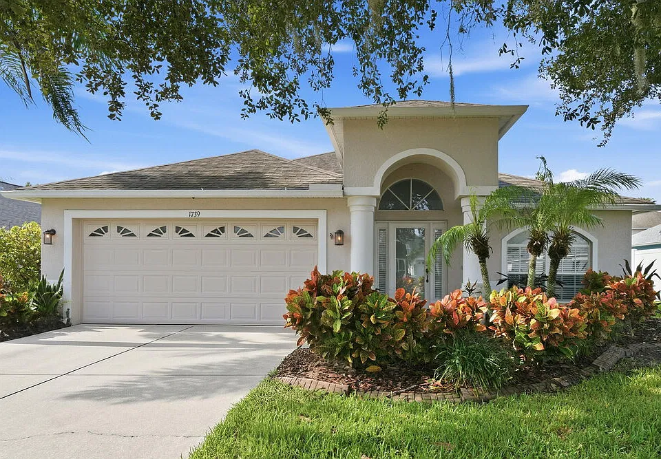 1739 Sweetspire Dr