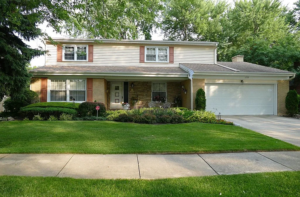 1735 Central Ave photo 1