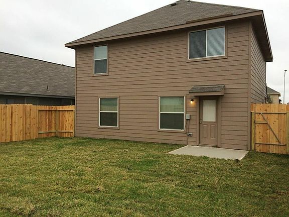 3rd image of 5707 Amelia Plantation Dr