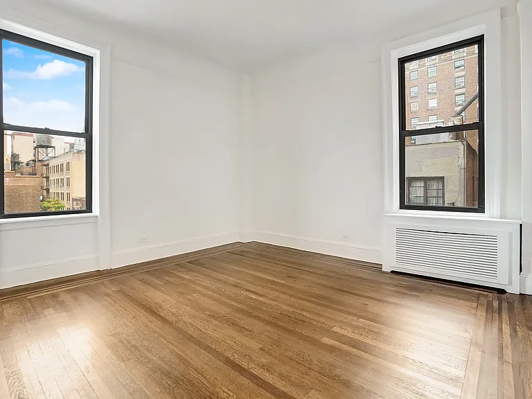 166 W 72nd St #3-C — Photo 3