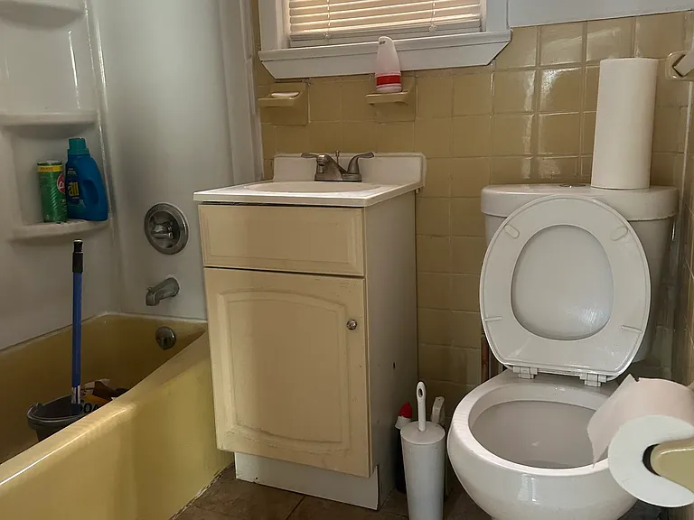 142 Randolph Ave #1 — Photo 5