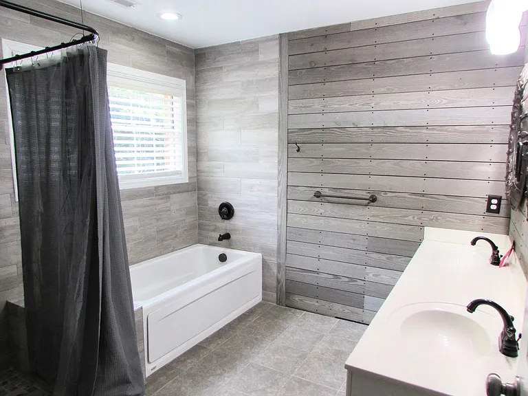 106 Yorkshire Dr — Photo 9