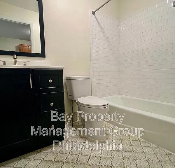 100 E Mount Vernon St #1 — Photo 10