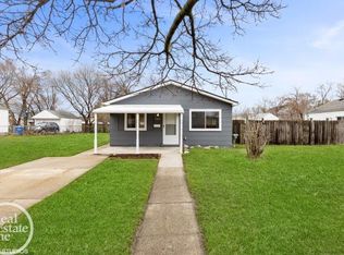 7031 Rivard Ave, Warren, MI 48091