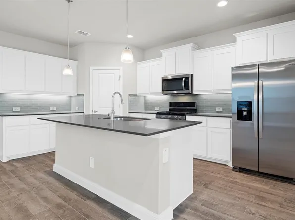 2228 Dyre Dr, Haslet, TX 76052