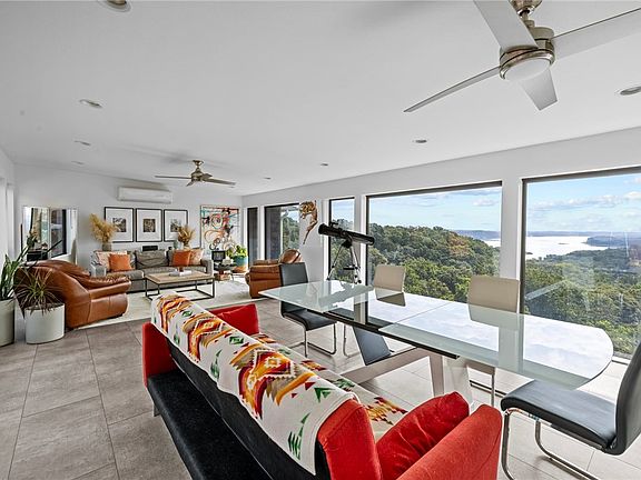 5th image of 9192 N Park Rd