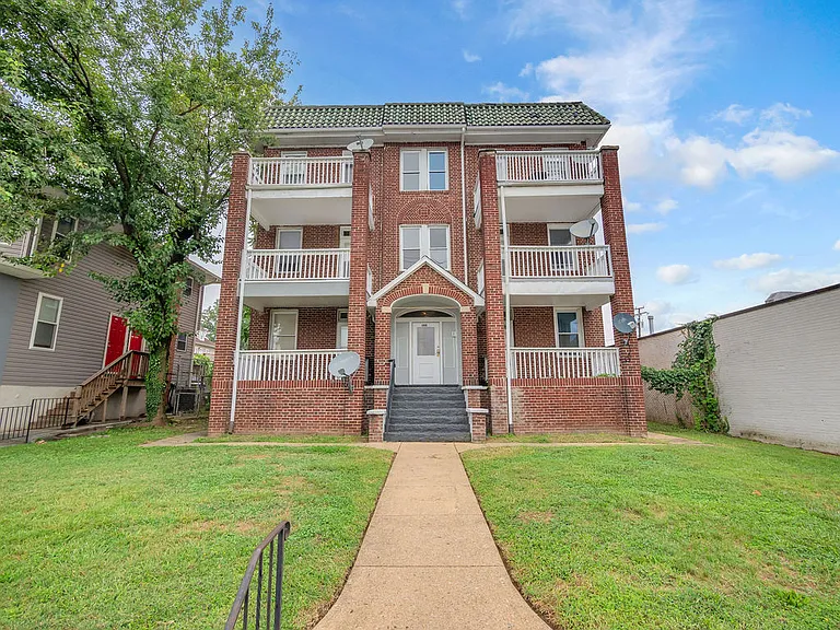 4806 Liberty Heights Ave — Photo 18