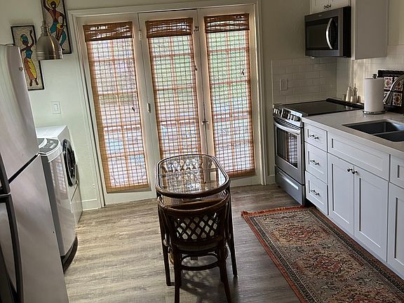 2nd image of 127 W Highland Ave APT A